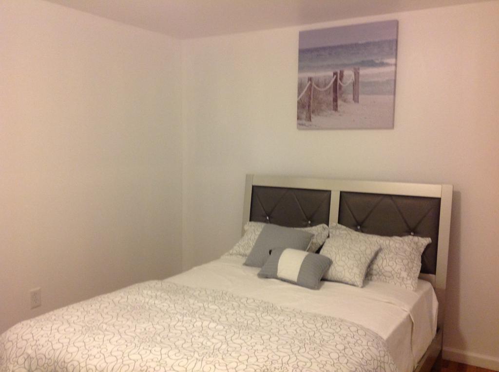 Mojoy Homesuites At Runyon นูวาร์ก ภายนอก รูปภาพ