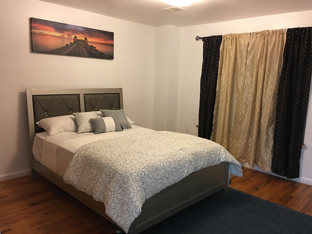 Mojoy Homesuites At Runyon นูวาร์ก ภายนอก รูปภาพ